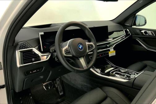 Alpine White 2026 BMW X5 PHEV xDrive50e