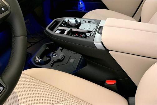 2025 BMW iX xDrive50