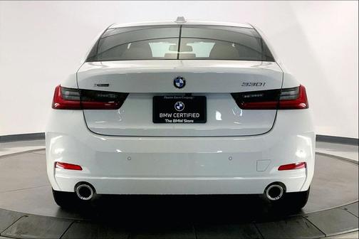 2025 BMW 330 i xDrive