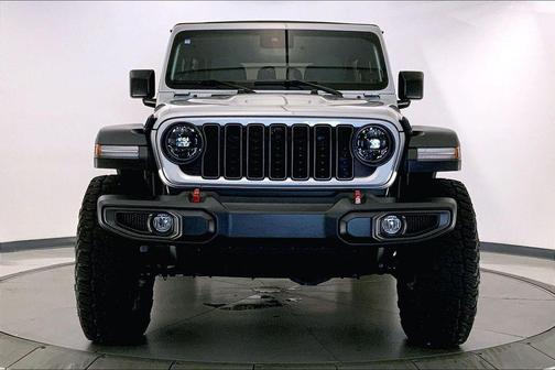 Silver Zynith Clearcoat 2024 Jeep Wrangler Rubicon