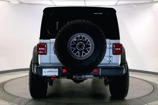 Silver Zynith Clearcoat 2024 Jeep Wrangler Rubicon