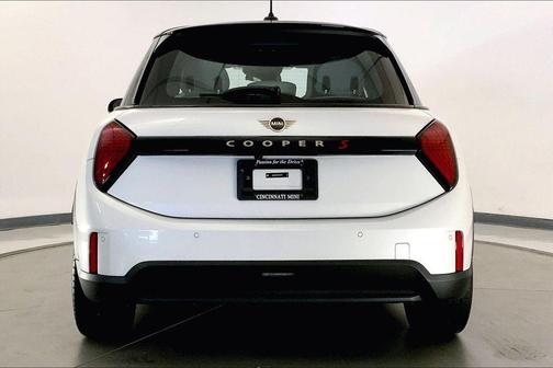Nanuq White Metallic 2026 MINI Hardtop Cooper S
