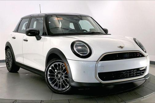 Nanuq White Metallic 2026 MINI Hardtop Cooper S