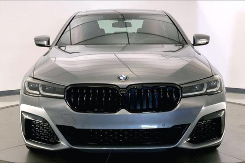 Skyscraper Gray Metallic 2023 BMW 530 i xDrive