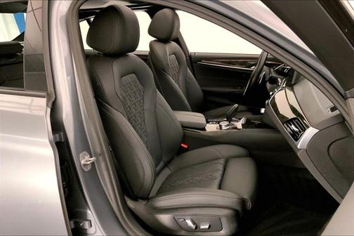 Skyscraper Gray Metallic 2023 BMW 530 i xDrive