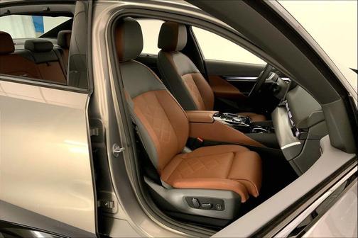 2025 BMW i5 xDrive40