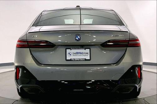 2025 BMW i5 xDrive40