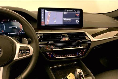Alpine White 2023 BMW 540 i xDrive