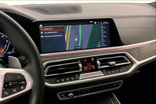 2022 BMW X7 M50i