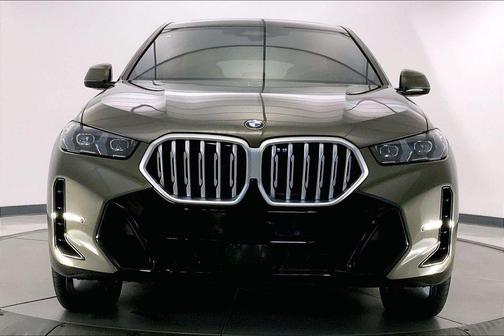 Manhattan Green Metallic 2026 BMW X6 xDrive40i