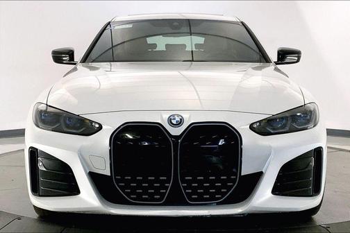 Mineral White Metallic 2024 BMW i4 Gran Coupe eDrive40
