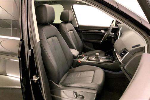 Black Metallic 2018 Audi Q5 2.0T Tech Premium