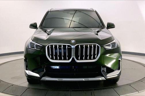 San Remo Green Metallic 2025 BMW X1 xDrive28i