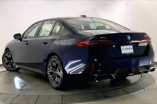 Tanzanite Blue II Metallic 2027 BMW 540 xDrive