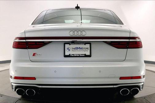 Glacier White Metallic 2024 Audi S8 4.0T