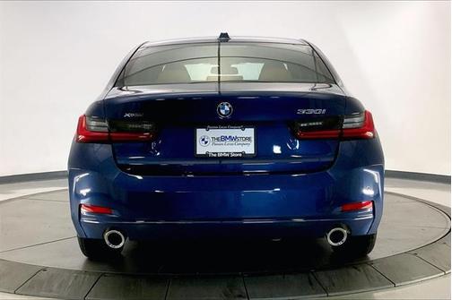 2024 BMW 330 i xDrive