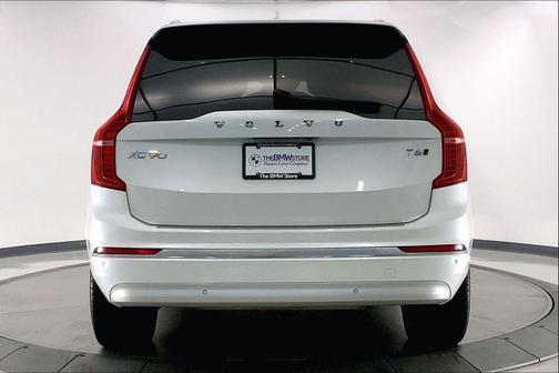 2022 Volvo XC90 T6 Inscription