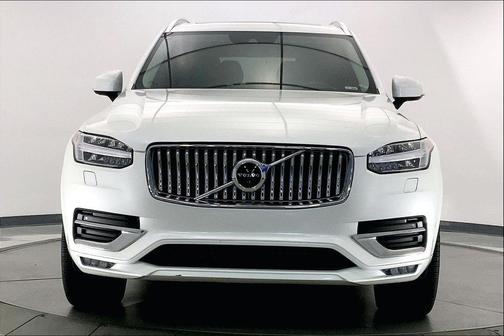 2022 Volvo XC90 T6 Inscription