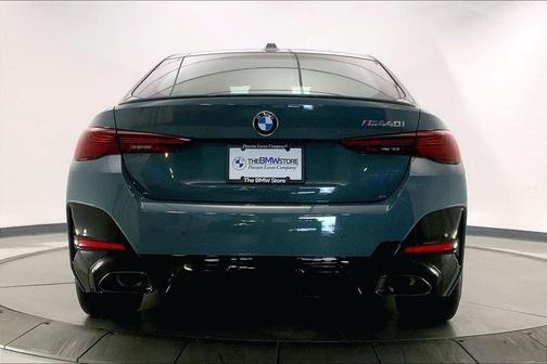 Cape York Green Metallic 2025 BMW M440 i