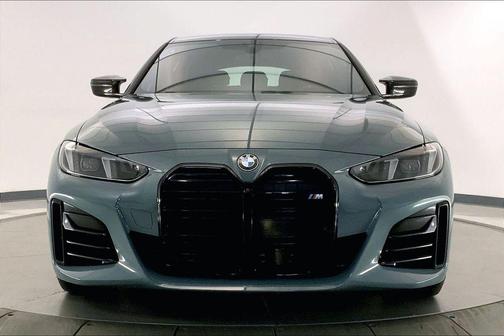 Cape York Green Metallic 2025 BMW M440 i