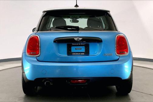 Electric Blue Metallic 2016 MINI Hardtop Cooper