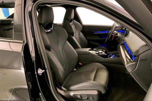 Black Sapphire Metallic 2025 BMW M5 Base