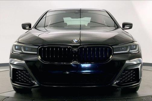 Black Sapphire Metallic 2022 BMW 540 i xDrive