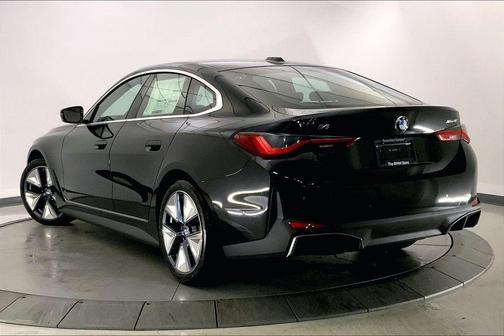 Black Sapphire Metallic 2026 BMW i4 Gran Coupe xDrive40