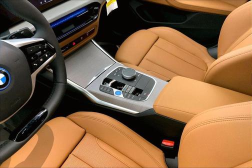 Black Sapphire Metallic 2026 BMW i4 Gran Coupe xDrive40
