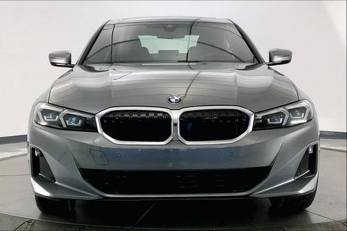 2024 BMW 330 i xDrive