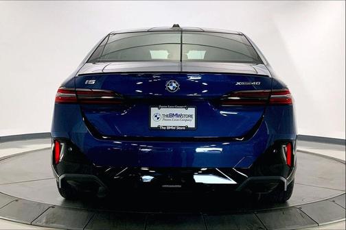 2025 BMW i5 xDrive40