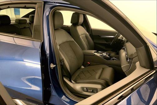 2025 BMW i5 xDrive40