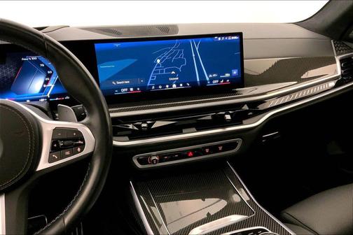 Skyscraper Grey Metallic 2024 BMW X7 M60i