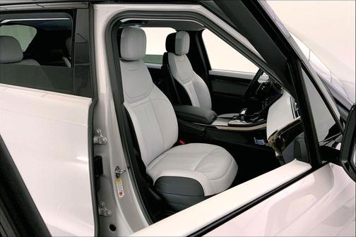 2023 Land Rover Range Rover Sport SE