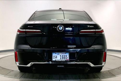 Carbon Black Metallic 2026 BMW 740 xDrive
