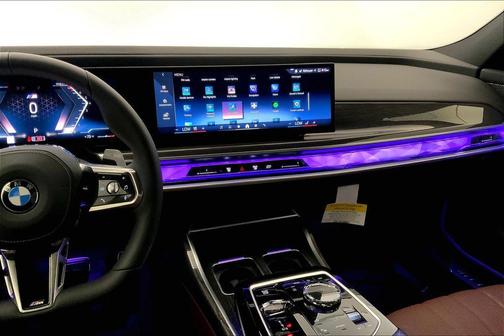 Carbon Black Metallic 2026 BMW 740 xDrive