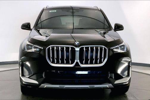Black Sapphire Metallic 2026 BMW X1 xDrive28i