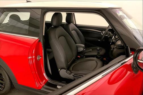 2024 MINI Hardtop Cooper