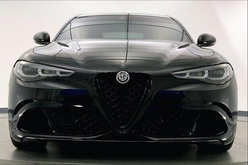 2024 Alfa Romeo Giulia Quadrifoglio