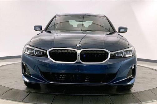 Arctic Race Blue Metallic 2025 BMW 330 xDrive