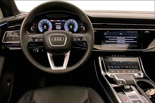2023 Audi Q7 45 Premium Plus