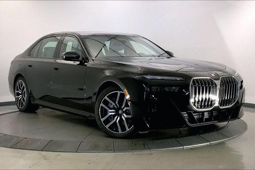 Black Sapphire Metallic 2023 BMW 760 i xDrive