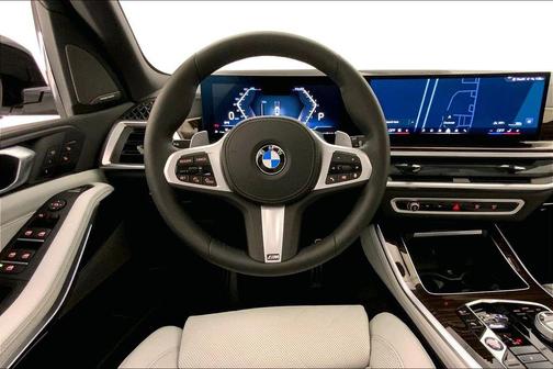 Mineral White Metallic 2026 BMW X5 xDrive40i