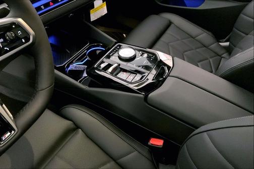 2026 BMW 550e xDrive