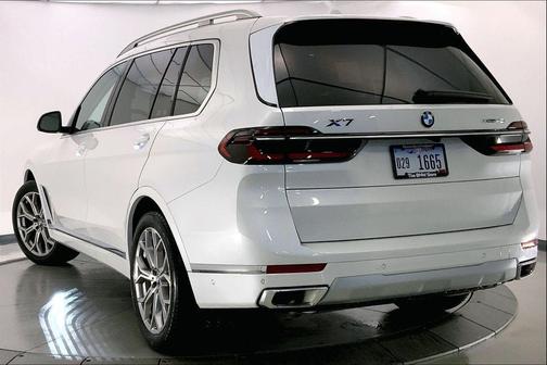 2026 BMW X7 xDrive40i