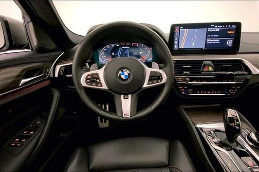 Dark Graphite Metallic 2022 BMW M550 i Xdrive