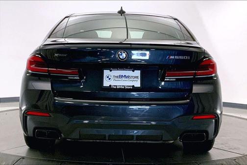 Dark Graphite Metallic 2022 BMW M550 i Xdrive