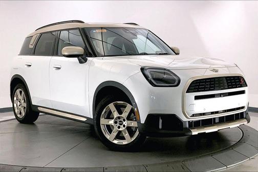 Nanuq White Metallic 2025 MINI Countryman Cooper S ALL4