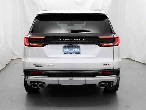 2025 GMC Acadia Denali