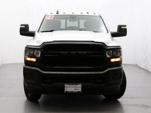 2024 RAM 3500 Tradesman Crew Cab 4x4 8' Box